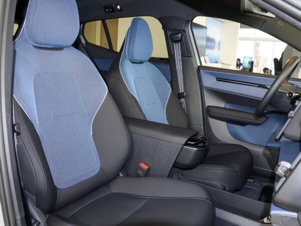 Volvo EX30 Ultra Twin AWD bild 5