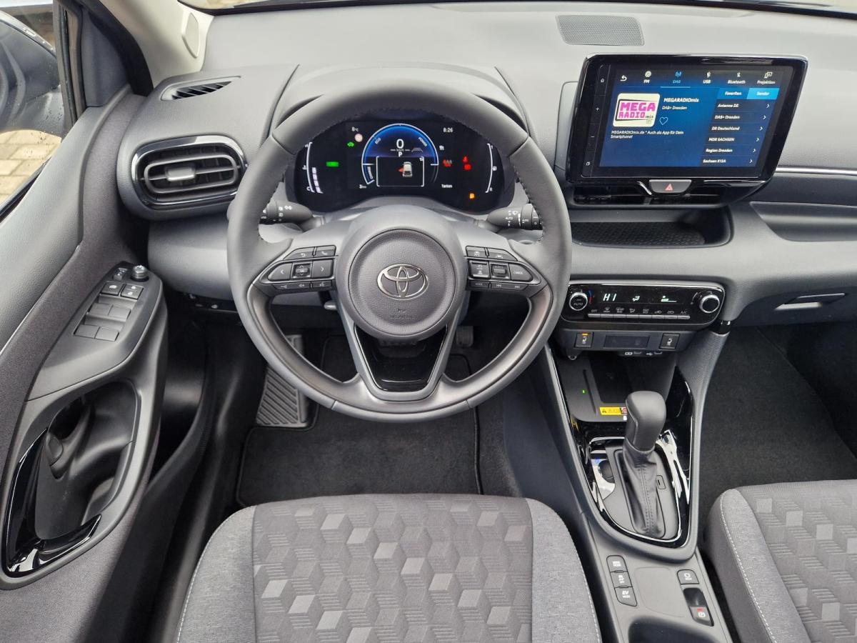 Toyota Yaris Hybrid 1.5l🔥Teamplayer🔥inkl. Comfort-Paket🔥Bis zu 15 Jahre Garantie! bild 6
