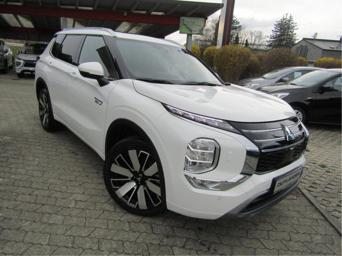 Mitsubishi Outlander 2.4 PHEV 4WD Top NAVI LED SHZ ACC MASSAGE bild 1