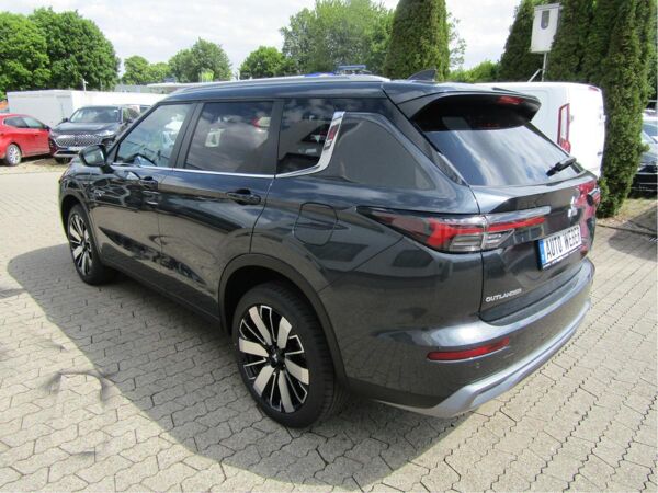Mitsubishi Outlander 2.4 PHEV 4WD SELECT NAVI SHZ GRA ACC RFK PDC LED bild 2