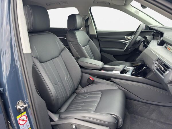 Audi Q8 e-tron 55 quattro advanced*NAVI-PLUS*MATRIX*HUD*PANO*OPTIK-PAKET*B&O bild 4