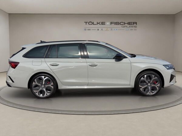 Skoda Octavia SOFORT VERFÜGBAR! Combi RS Pano AHK Navi 360 Massage bild 5