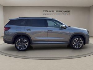 Skoda Kodiaq SOFORT VERFÜGBAR! DSG Sportline DCC Navi AHK Matrix eHeck bild 6