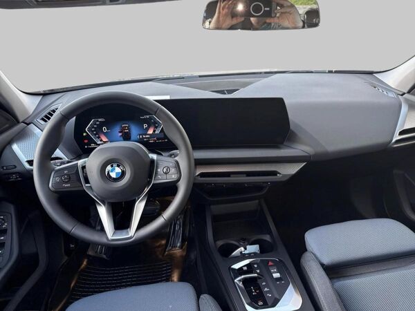 BMW 120 i M-Sport Design opt. Versicherung / Navi / LED / Lenkradheizung bild 7