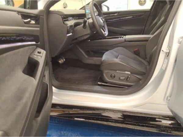 Volkswagen ID.7 Tourer Pro BLACK STYLE AHK 20" 360°KAM HuD bild 5