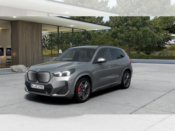 BMW iX1 xDrive 30 M-Sportpaket / Pano-Dach / Head-Up bild