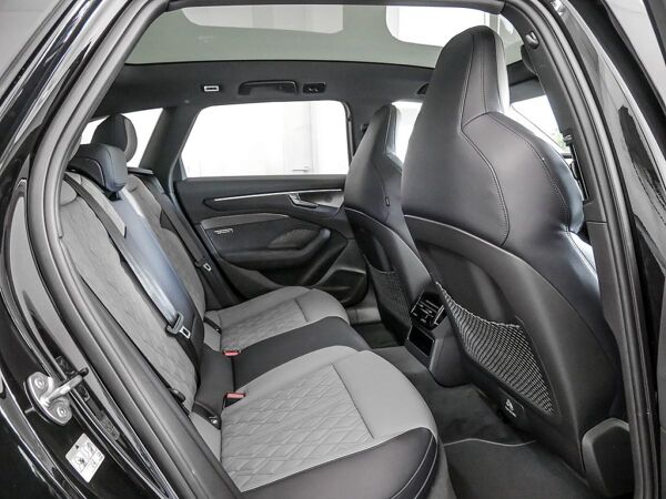Audi A6 Avant (FN5) TFSI quattro 270 KW S tronic Vorführwagen bild 7