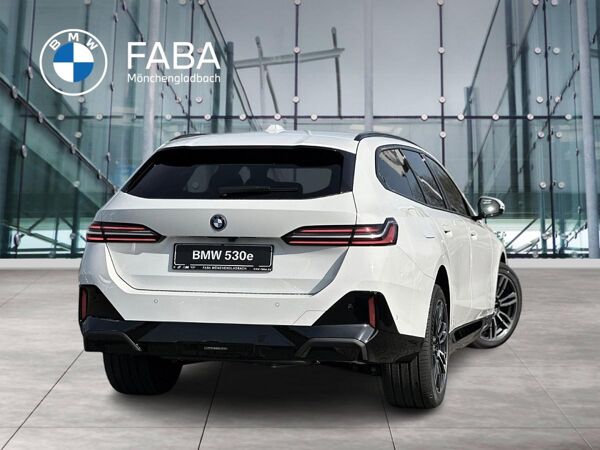 BMW 530 e Touring M Sportpaket Head-Up HK HiFi DAB Kamera bild 2