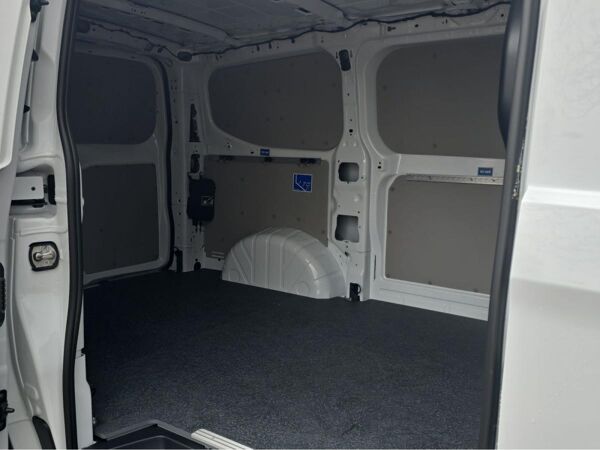 Volkswagen Transporter T7Kasten Kurz "Edition" Navi ACC Rückfahrkamera bild 5