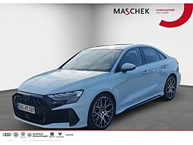 Audi RS3 Limousine UPE: 90.480.- UNIKAT Carbon VOLL! Audi RS3 Limousine UPE: 90.480.- UNIKAT Carbon VOLL!