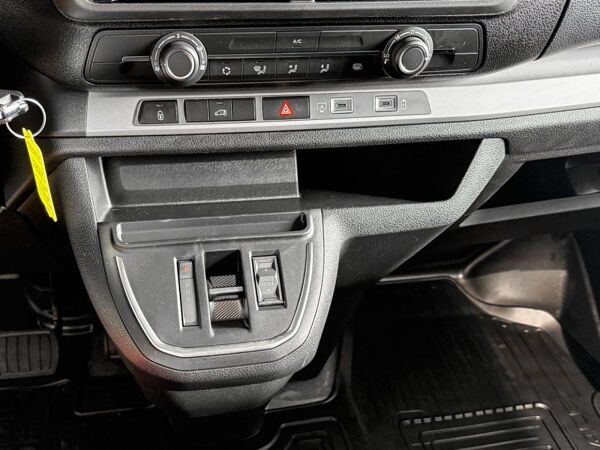 Toyota Proace L1 Meister BEV Touch&Go Laderaumboden #30539292 bild 7