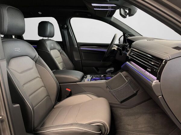 Volkswagen Touareg 3.0 V6 TDI 4Mot. R-Line, Navi, Sitzh., Pano, BlackStyle, Luft, Dynaudio bild 5