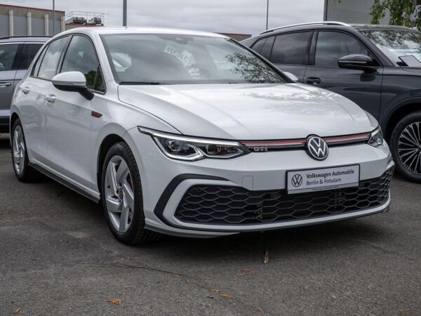 Volkswagen Golf VIII 2.0 TSI DSG GTI App-Connect Telefon bild 3