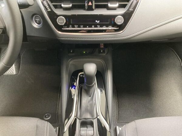 Suzuki Swace Comfort+ CVT Hybrid bild 4