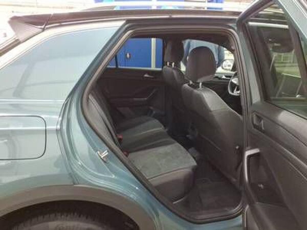 Volkswagen T-Roc R-Line 1.5 TSI 110kW DSG - LED Plus AHK ACC Rear View Navi LM GJR SHZ PDC MFL CarPlay bild 4