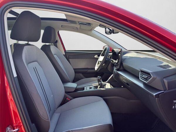 Seat Leon ⚡️🔥 Seat Leon Sportstourer 1.5 TSI Road Edition 🔥⚡️ bild 4