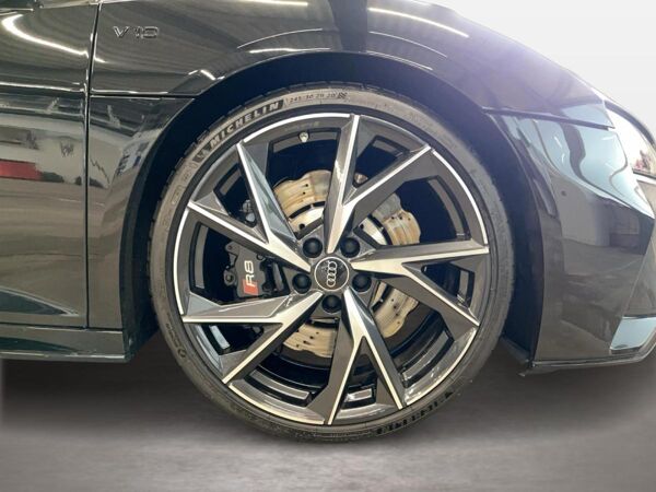 Audi R8 Coupe V10 performance RWD AUT DynLicht Kam. bild 6