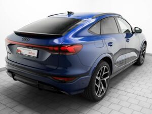 Audi SQ6 e-tron Sportback edition one blue B&O Pano HUD bild 5