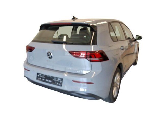 Volkswagen Golf VIII Lim. Life 1.5 eTSI 85kW DSG - LED Rear View SHZ LM MFL GJR PDC CarPlay Digital Cockpit bild 2