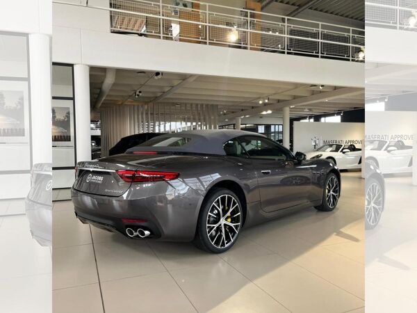 Maserati GranCabrio 3.0 V6 361kW Auto AWD bild 6