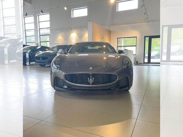 Maserati GranCabrio 3.0 V6 361kW Auto AWD bild 2
