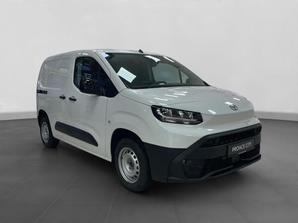 Toyota Proace City ELEKTRIKER AKTION ⚡⚡ L1 verblecht 🚧👷‍♂️ 4-türig Meister 1,5 D-4D 74 KW (102 PS) Start/Stop 6-Gang-Sc bild 6