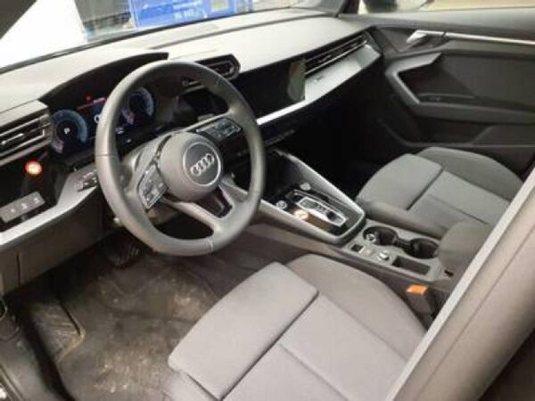 Audi A3 Sportback 35 TDI S-tronic S line NAVI+ACC+LED bild 4