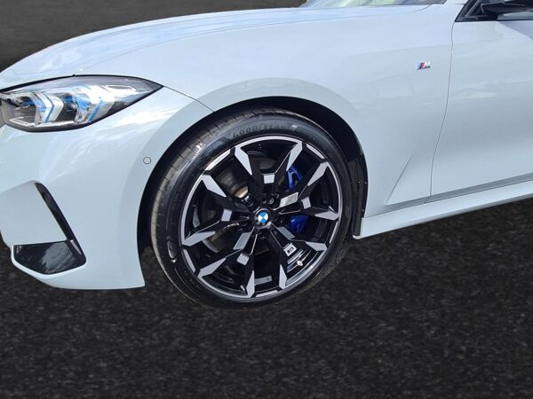 BMW 330 330d xDrive Touring M Sportpaket HiFi DAB LED bild 3