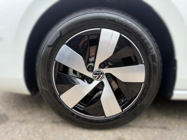 Volkswagen Passat Variant 2,0l TDI DSG - Business *Sofort Verfügbar* bild 6
