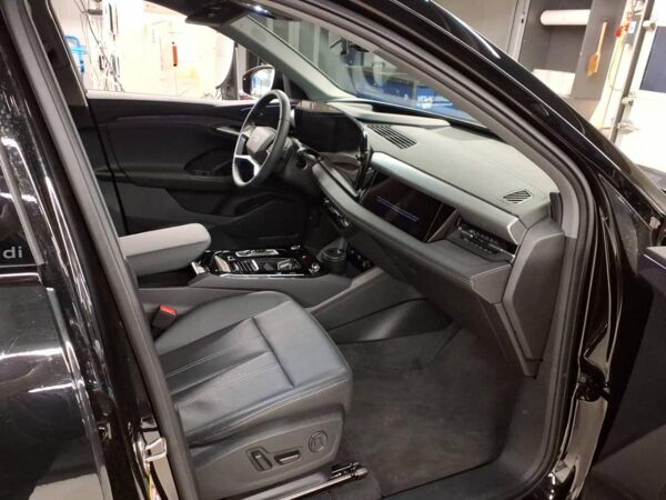 Audi Q6 e-tron qu 5JGAR MATRIX 360° AHK ACC HUD bild 7