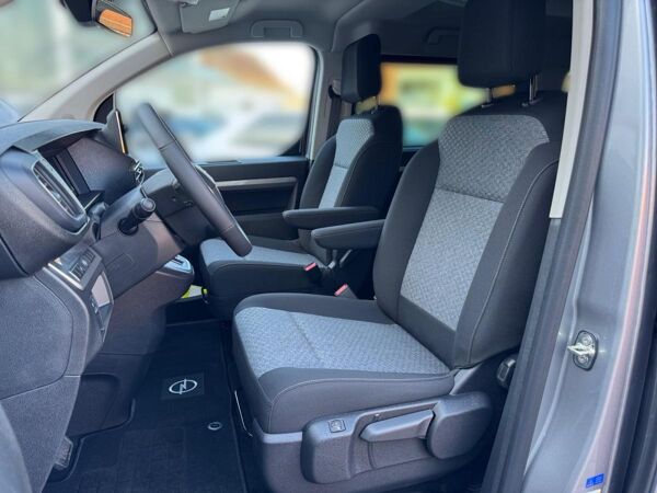 Opel Zafira 2.2 Diesel 4 x auf Lager bild 7