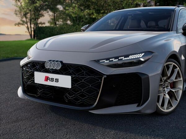 Audi RS5 Keramikbremse*Audi Sport Paket* Opikpaket Carbon* Anschlussgarantie* bild 2