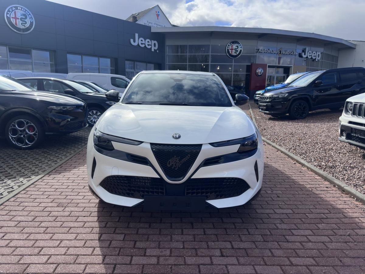 Alfa Romeo Junior Sport Speciale e-DCT6 ab 199? mtl. Leasen bild 2