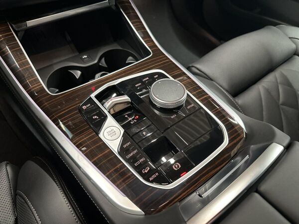 BMW X5 xDrive30d M Sportpaket AHK  HiFi DAB LED Shz bild 7