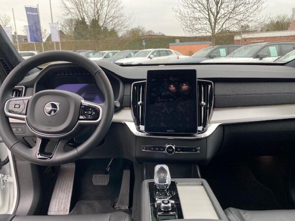 Volvo XC90 T8 AWD Plus Black Edition *VFW ABVERKAUFSWOCHEN* bild 3