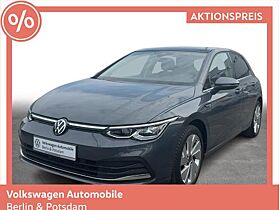 Volkswagen Golf VIII 1.5 eTSI DSG Style Pano Navi LED SHZ