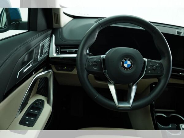 BMW X1 xDrive 23d xLine AHK,PGSD,360GRAD KAMERA,ACC,H/K SOUND,NAVI,LED-SW,el. SITZE,MASSAGESITZ bild 7
