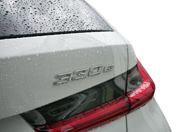 BMW 330 e Touring M-Sportpaket / el. Panodach bild 5