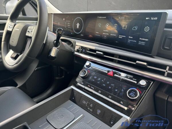 Hyundai SANTA FE 4WD 8Fach bereift Navi Leder Memory Sitze Soundsystem Niveau Digitales Cockpit bild 6