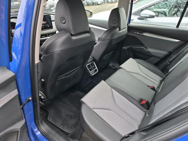 Skoda ENYAQ iV 50 109kW - Loft LM Navi Kamera Keyless LED DAB Einparkhilfe MFL bild 4