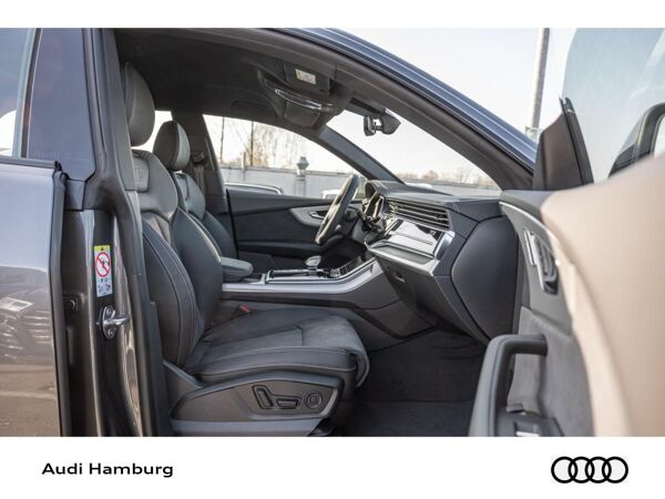 Audi Q8 SUV TFSI quattro tiptroni c bild 6