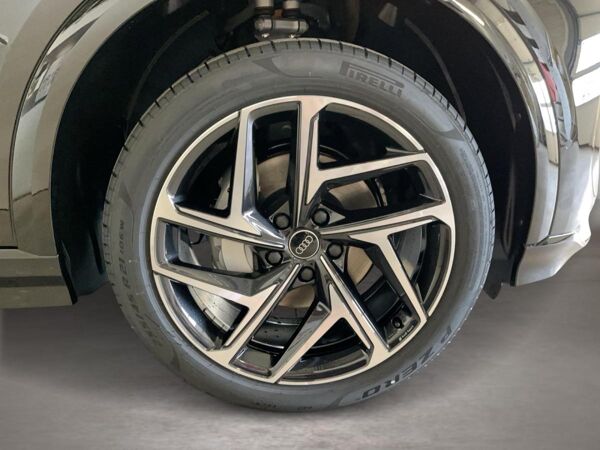 Audi e-tron Q6 SUV S line businessperformance bild 6