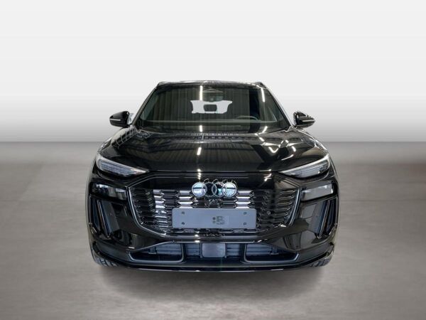 Audi e-tron Q6 SUV S line businessperformance bild 7