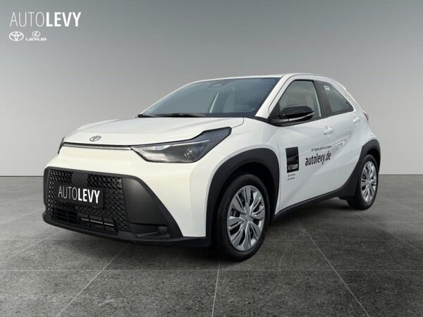 Toyota Aygo X 1.5 Hybrid Pure +Aktion Pflegedienst+ bild 2