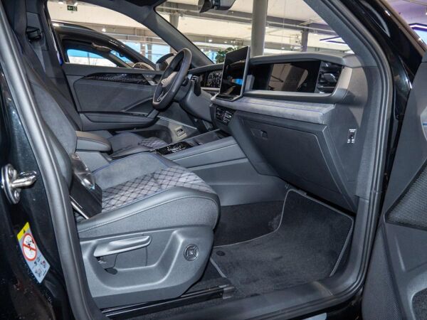 Volkswagen Tayron R-Line 2,0 l TSI OPF 4MOTION 7-Gang-Doppelkupplungsgetrie be DSG bild 3