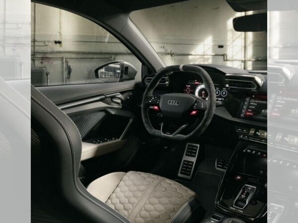 Audi RS3 competition limited Sportback*1 of 750*nur 1x vorrätig!Malachitgrün SONDERLACK! bild 5