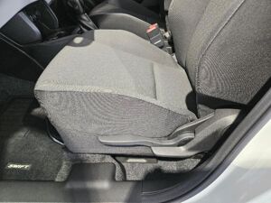 Suzuki Swift „Comfort-Ausstattung, CVT-Automatik, sofort verfügbar in 91522 Ansbach. bild 5
