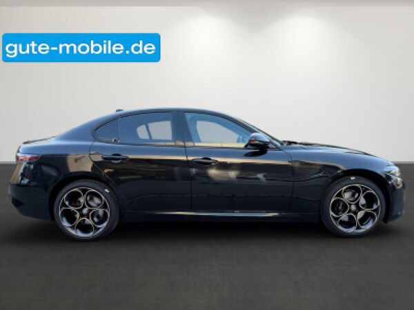 Alfa Romeo Giulia INTENSA MODELL Q4 / PANO bild 4