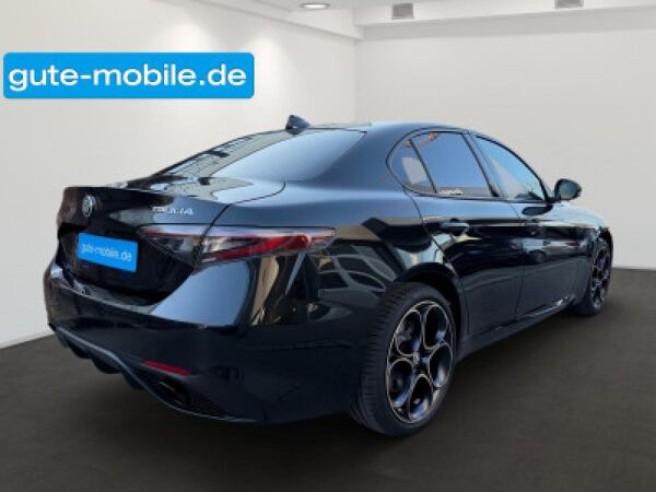 Alfa Romeo Giulia INTENSA MODELL Q4 / PANO bild 3