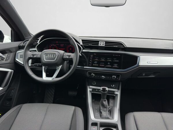 Audi Q3 advanced 35 TFSI S tronic NAVI RFK ACC SHZ bild 4
